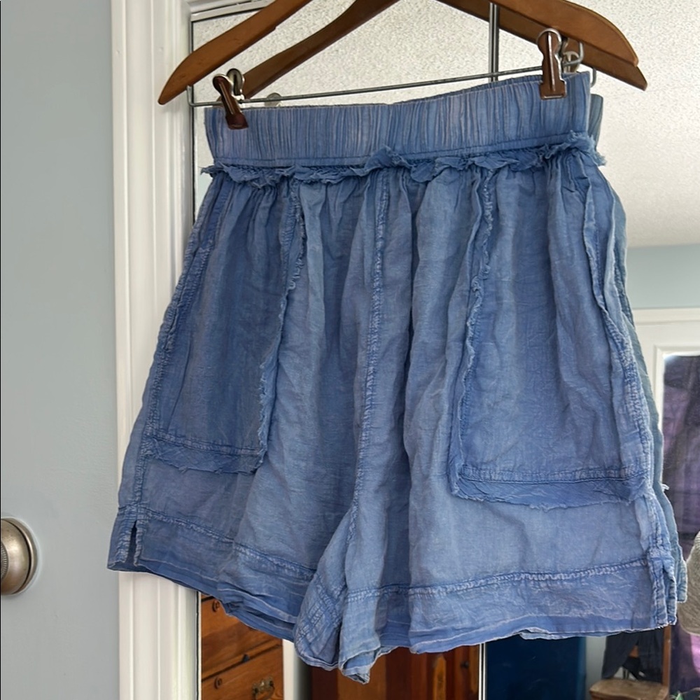Intimately free people Women's Blue Casual Shorts nwot